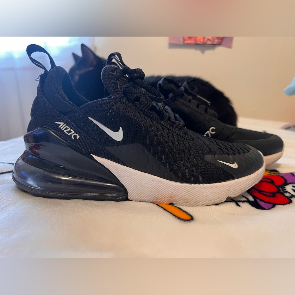 AirMax 270 big kids size 4.5 good condition